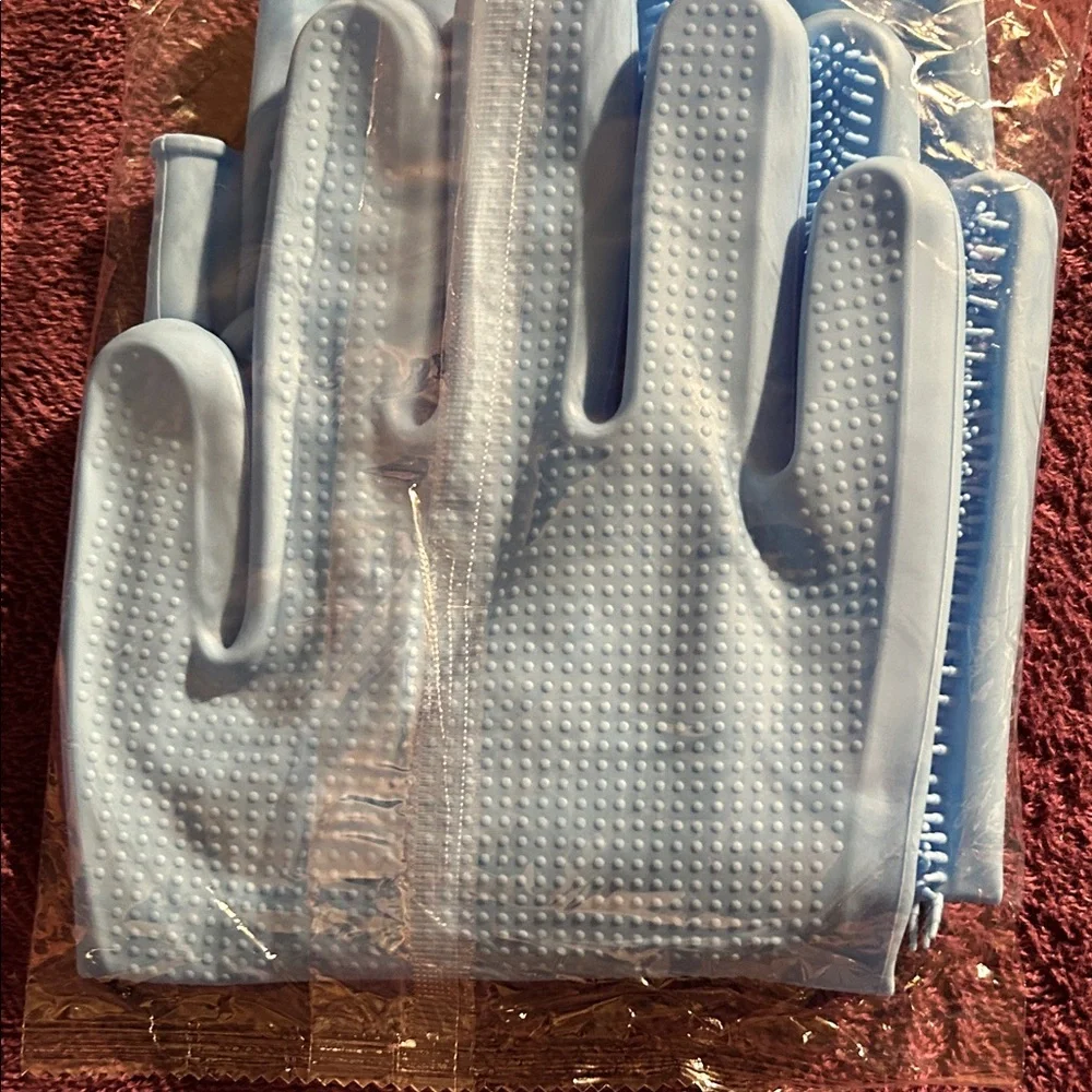 Silicone Cleaning Gloves in Light Blue from MuddyMat New In Pkg